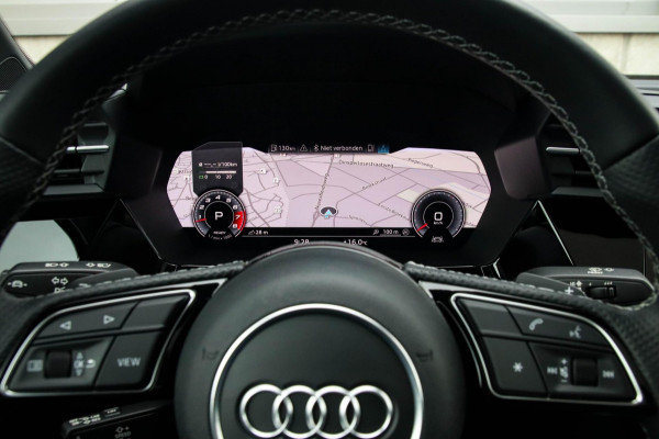 Audi A3 Limousine 35 1.5 TFSI S Edition One S-line 150pk S-Tronic Lederen kuipstoelen|Virtual Cockpit|Panoramadak|LED Matrix|Black