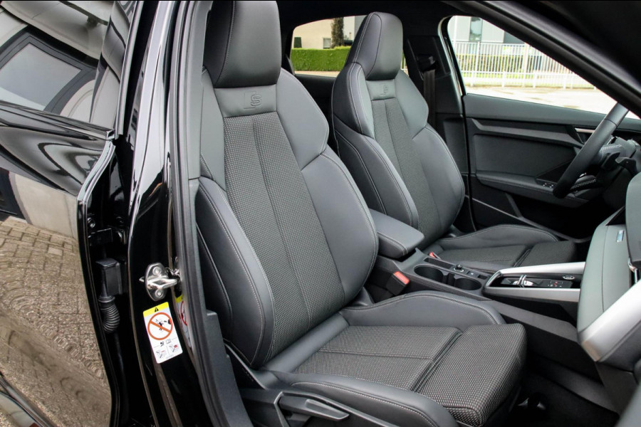Audi A3 Limousine 35 1.5 TFSI S Edition One S-line 150pk S-Tronic Lederen kuipstoelen|Virtual Cockpit|Panoramadak|LED Matrix|Black