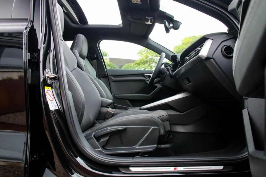 Audi A3 Limousine 35 1.5 TFSI S Edition One S-line 150pk S-Tronic Lederen kuipstoelen|Virtual Cockpit|Panoramadak|LED Matrix|Black