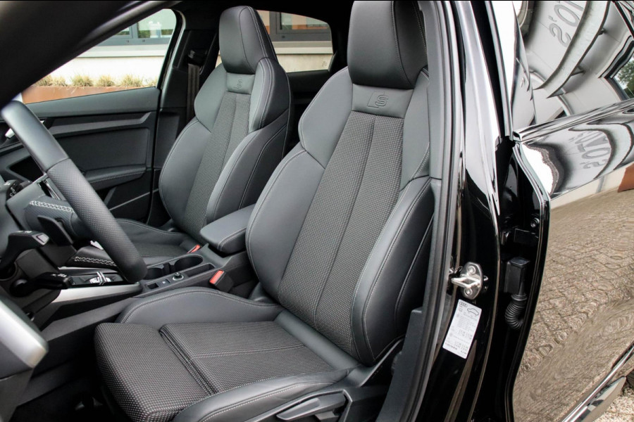 Audi A3 Limousine 35 1.5 TFSI S Edition One S-line 150pk S-Tronic Lederen kuipstoelen|Virtual Cockpit|Panoramadak|LED Matrix|Black
