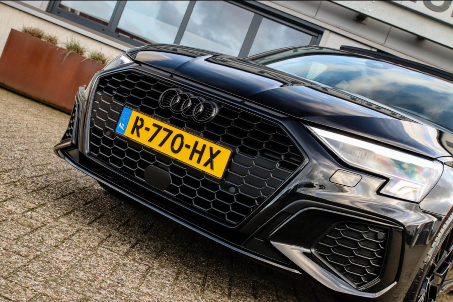 Audi A3 Limousine 35 1.5 TFSI S Edition One S-line 150pk S-Tronic Lederen kuipstoelen|Virtual Cockpit|Panoramadak|LED Matrix|Black