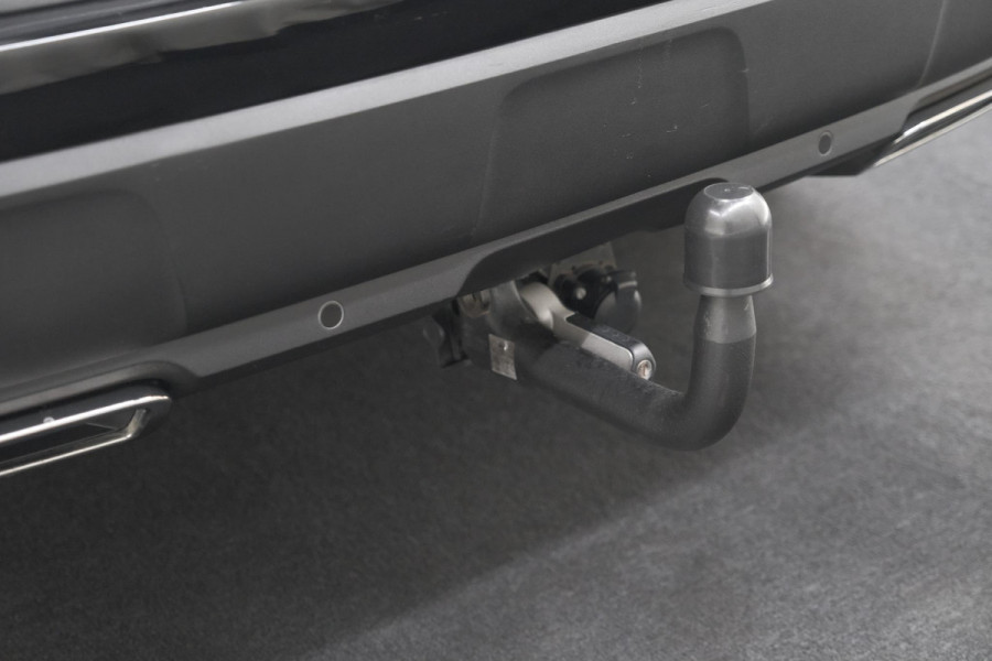 Peugeot 3008 1.6 HYbrid4 300 Blue Lease GT | Adaptieve Cruise Control | Trekhaak | Alcantara Bekleding | Panoramadak