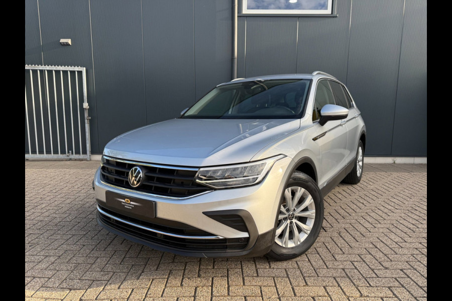 Volkswagen Tiguan 1.5 TSI 150pk DSG Life * Side Assist * Carplay * Parkeersensoren * Adaptieve Cruise Control *