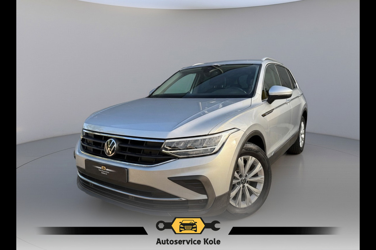 Volkswagen Tiguan 1.5 TSI 150pk DSG Life * Side Assist * Carplay * Parkeersensoren * Adaptieve Cruise Control *