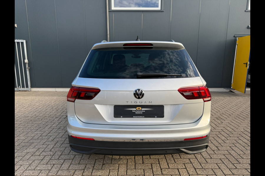 Volkswagen Tiguan 1.5 TSI 150pk DSG Life * Side Assist * Carplay * Parkeersensoren * Adaptieve Cruise Control *