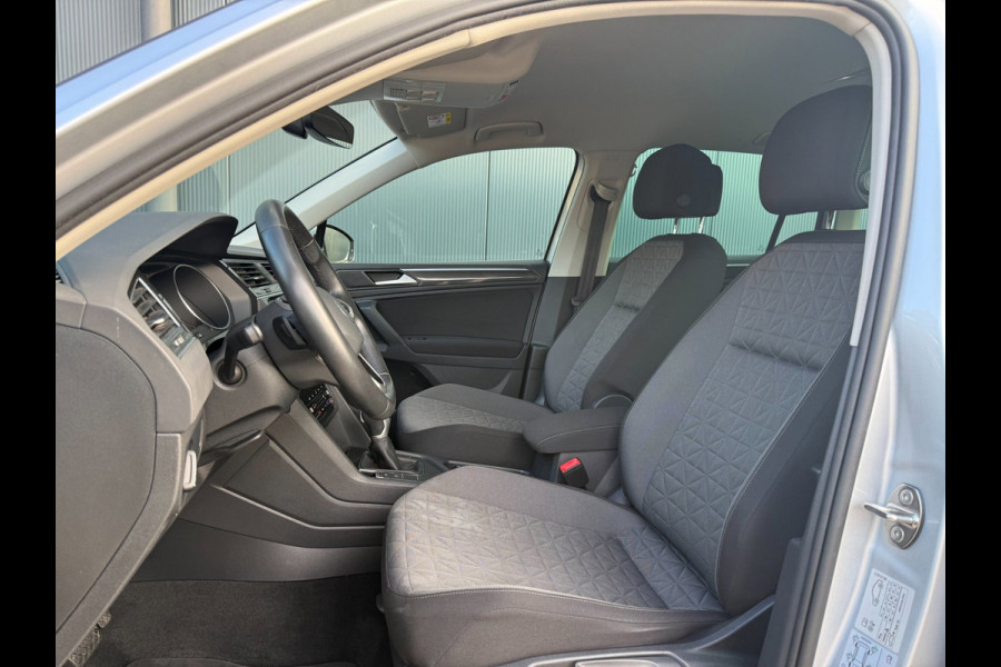 Volkswagen Tiguan 1.5 TSI 150pk DSG Life * Side Assist * Carplay * Parkeersensoren * Adaptieve Cruise Control *