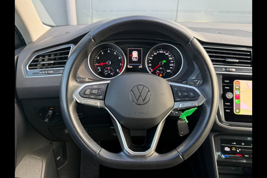Volkswagen Tiguan 1.5 TSI 150pk DSG Life * Side Assist * Carplay * Parkeersensoren * Adaptieve Cruise Control *