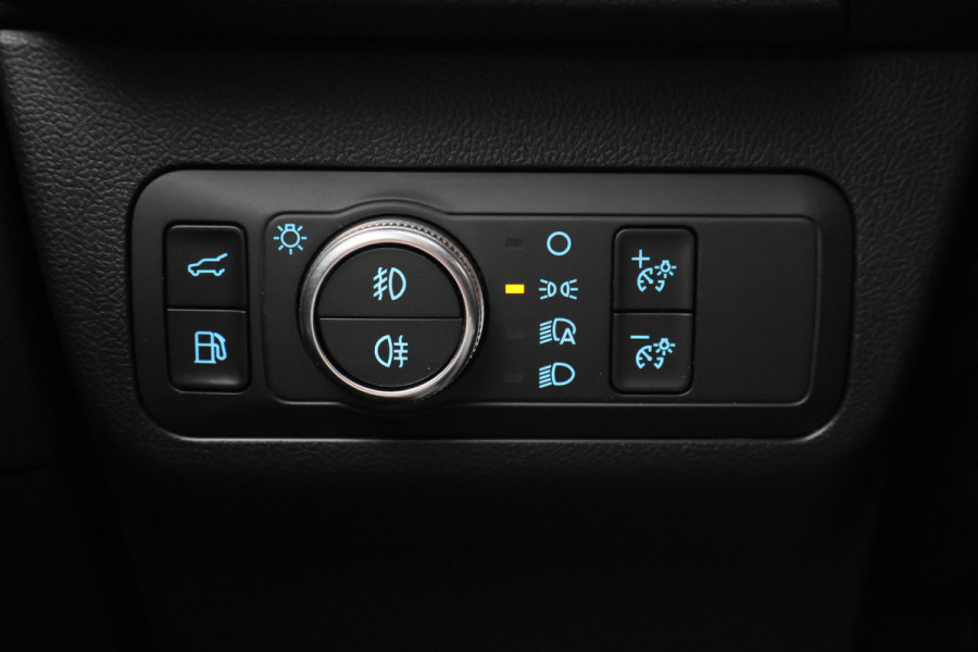 Ford Kuga 2.5 PHEV ST-Line Winter Pack, Head-Up, ACC, Camera, Apple Carplay, LED, 18"