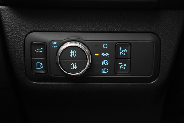 Ford Kuga 2.5 PHEV ST-Line Winter Pack, Head-Up, ACC, Camera, Apple Carplay, LED, 18"