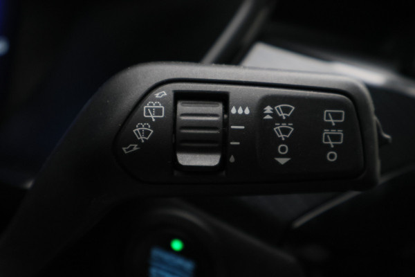Ford Kuga 2.5 PHEV ST-Line Winter Pack, Head-Up, ACC, Camera, Apple Carplay, LED, 18"