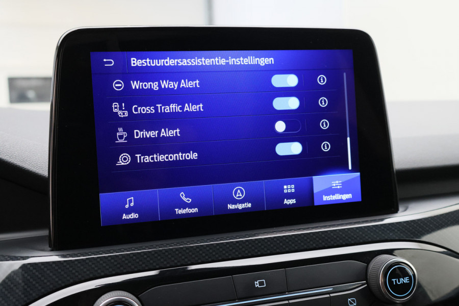 Ford Kuga 2.5 PHEV ST-Line Winter Pack, Head-Up, ACC, Camera, Apple Carplay, LED, 18"