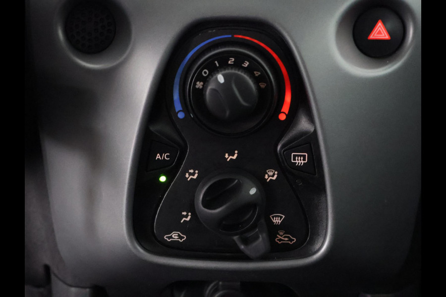 Toyota Aygo 1.0 VVT-i X-Play Automaat | Apple Carplay & AndroidAUTO | Airco | Camera | Bluetooth |