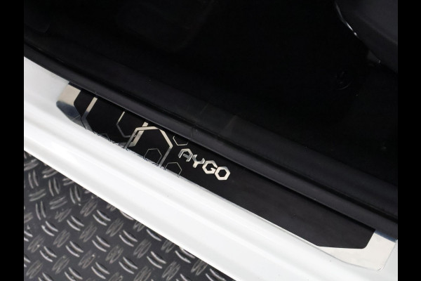 Toyota Aygo 1.0 VVT-i X-Play Automaat | Apple Carplay & AndroidAUTO | Airco | Camera | Bluetooth |