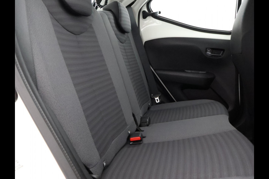 Toyota Aygo 1.0 VVT-i X-Play Automaat | Apple Carplay & AndroidAUTO | Airco | Camera | Bluetooth |