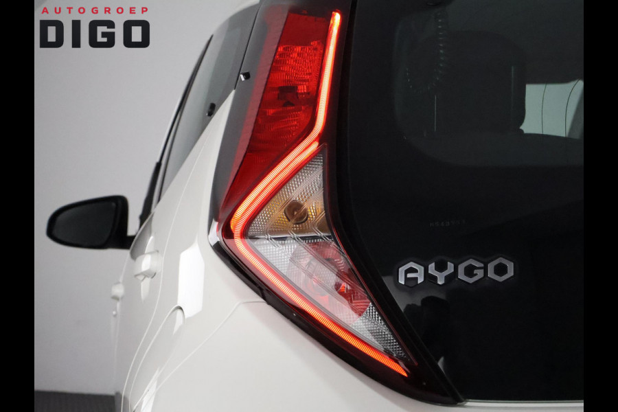 Toyota Aygo 1.0 VVT-i X-Play Automaat | Apple Carplay & AndroidAUTO | Airco | Camera | Bluetooth |