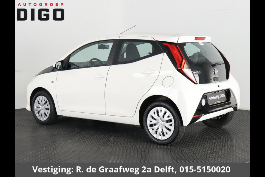 Toyota Aygo 1.0 VVT-i X-Play Automaat | Apple Carplay & AndroidAUTO | Airco | Camera | Bluetooth |