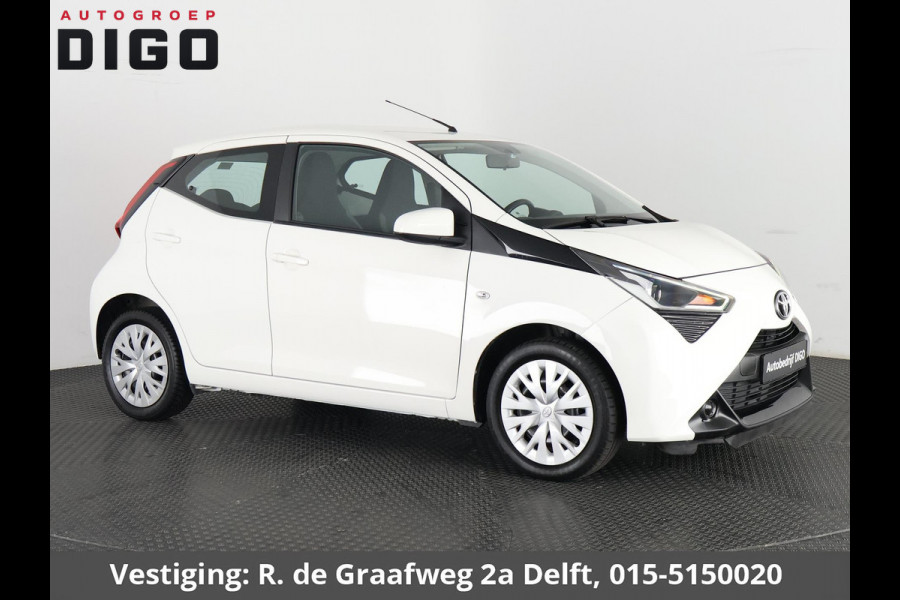 Toyota Aygo 1.0 VVT-i X-Play Automaat | Apple Carplay & AndroidAUTO | Airco | Camera | Bluetooth |