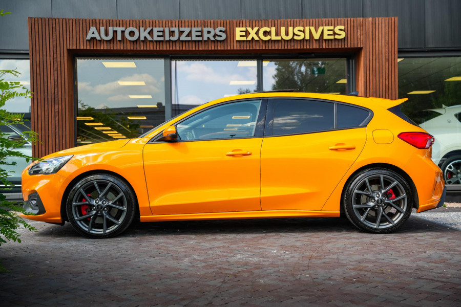 Ford Focus 2.3 EcoBoost ST-X 280PK Panoramadak Camera Stoelverw. Performance DAB+