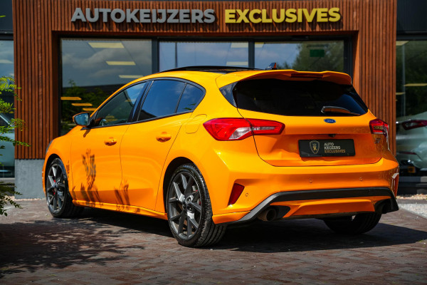 Ford Focus 2.3 EcoBoost ST-X 280PK Panoramadak Camera Stoelverw. Performance DAB+
