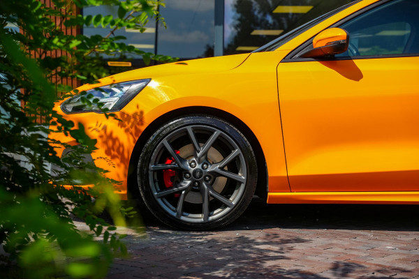 Ford Focus 2.3 EcoBoost ST-X 280PK Panoramadak Camera Stoelverw. Performance DAB+