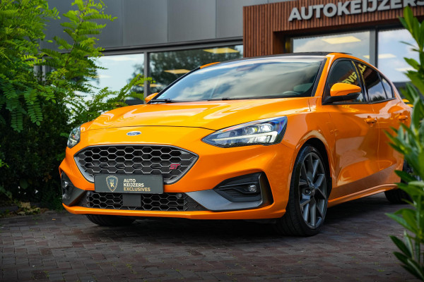 Ford Focus 2.3 EcoBoost ST-X 280PK Panoramadak Camera Stoelverw. Performance DAB+