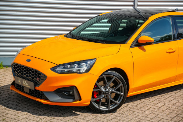 Ford Focus 2.3 EcoBoost ST-X 280PK Panoramadak Camera Stoelverw. Performance DAB+