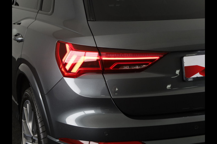 Audi Q3 45 TFSI e S edition 245pk | Panoramadak | Lederen bekleding | Parkeercamera | Elektrisch verstelbare voorstoelen | Adaptieve demping