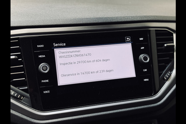 Volkswagen T-Roc 1.5 TSI Active | 17" | CarPlay | Stoelverw. |