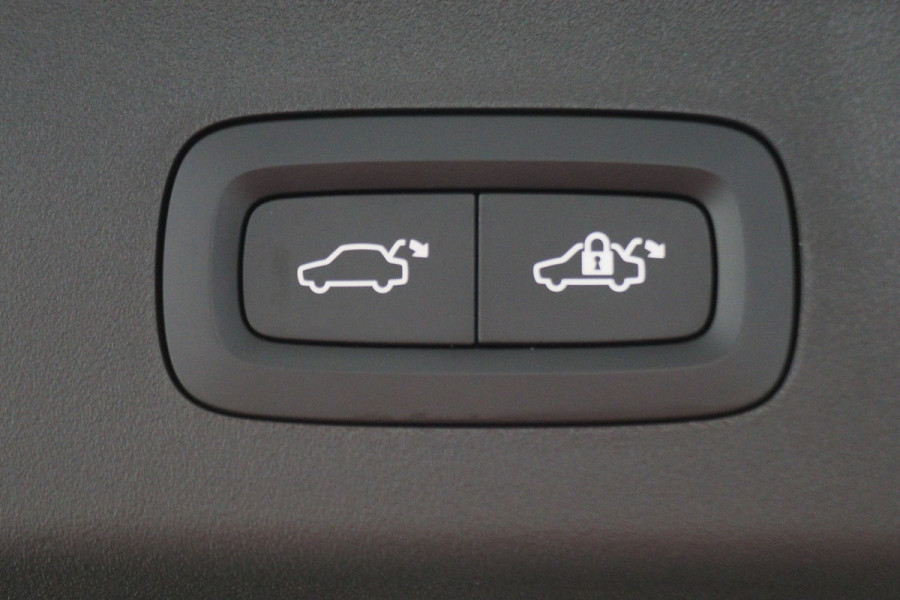 Lynk & Co 01 1.5 360° Camera, Panoramadak, ACC, Apple Carplay, Infinity Sound, DAB, 20''