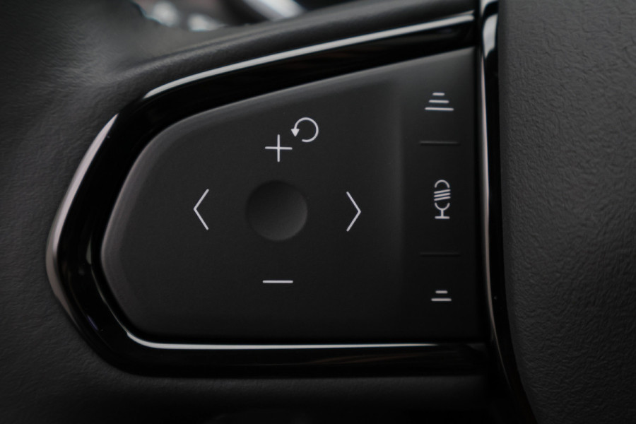 Lynk & Co 01 1.5 360° Camera, Panoramadak, ACC, Apple Carplay, Infinity Sound, DAB, 20''