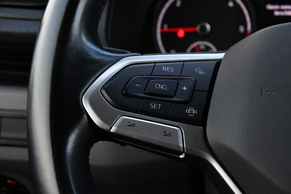 Volkswagen Transporter 2.0 TDI L2H1 ABT Edition Carplay, Sensoren, Cruise, LED, 150pk, Automaat, Multimedia, Uniek!