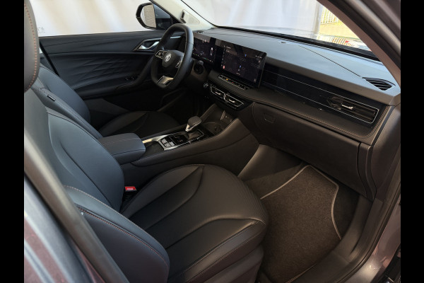 MG MG HS PHEV 1.5 TGDI LUXURY PHEV PLUG-IN HYBRIDE | LEER | 272PK NIEUWE AUTO | >1.000 KM TOTAAL BEREIK | 360° CAMERA | ELEKTRISCHE ACHTERKLEP