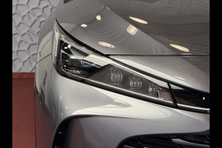 MG MG HS PHEV 1.5 TGDI LUXURY PHEV PLUG-IN HYBRIDE | LEER | 272PK NIEUWE AUTO | >1.000 KM TOTAAL BEREIK | 360° CAMERA | ELEKTRISCHE ACHTERKLEP