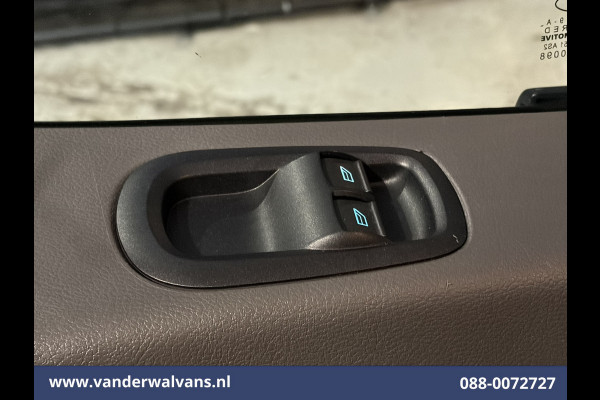 Ford Transit 2.0 TDCI 130pk L4H3 2025 Model! Euro6 Airco | Navigatie | Camera | Apple Carplay | Cruisecontrol Android Auto, Parkeersensoren, Bijrijdersbank, 2800kg trekvermogen