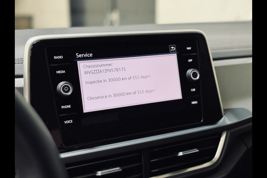 Volkswagen T-Roc 1.5 TSI DSG Style | IQ Light | Camera | Stoel/stuurverw.