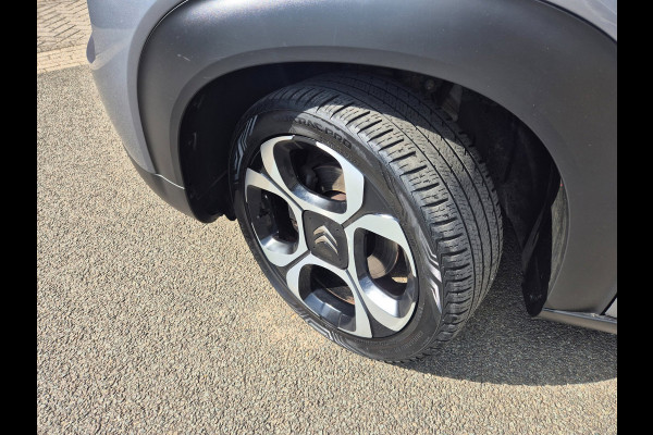 Citroën C3 Aircross 1.2 PureTech S&S Shine Pano, Trekhaak, NAP