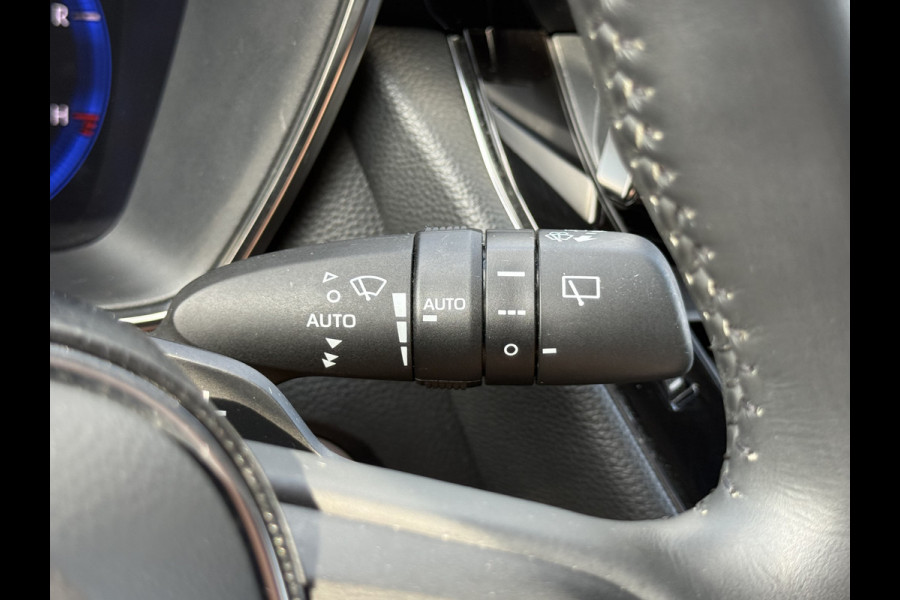 Toyota Corolla 2.0 Hybrid Dynamic | ACC | CarPlay | JBL | Camera | Keyless
