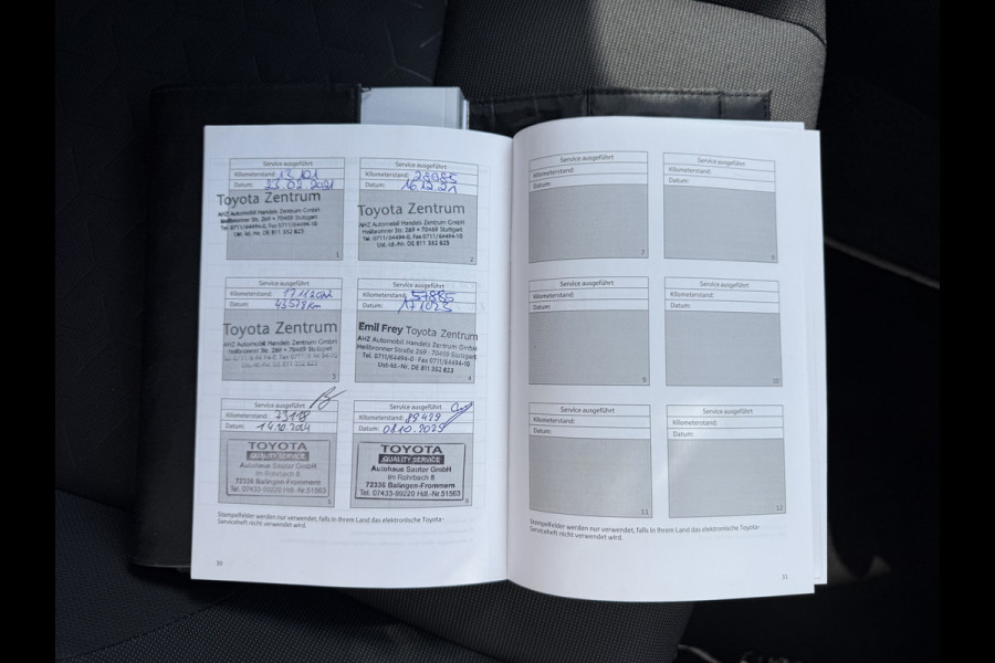 Toyota Corolla 2.0 Hybrid Dynamic | ACC | CarPlay | JBL | Camera | Keyless