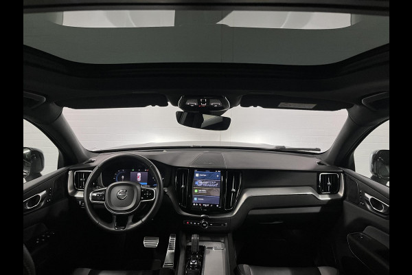 Volvo XC60 2.0 T6 Plug-in hybrid AWD Plus Dark SOH 98% *Long range* Adapt. Cruise | Open dak | Harman/Kardon | Stuur-/Stuurverwarming | Carplay | Achteruitrijcamera