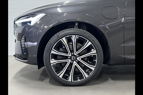 Volvo XC60 2.0 T6 Plug-in hybrid AWD Plus Dark SOH 98% *Long range* Adapt. Cruise | Open dak | Harman/Kardon | Stuur-/Stuurverwarming | Carplay | Achteruitrijcamera