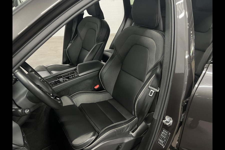 Volvo XC60 2.0 T6 Plug-in hybrid AWD Plus Dark SOH 98% *Long range* Adapt. Cruise | Open dak | Harman/Kardon | Stuur-/Stuurverwarming | Carplay | Achteruitrijcamera