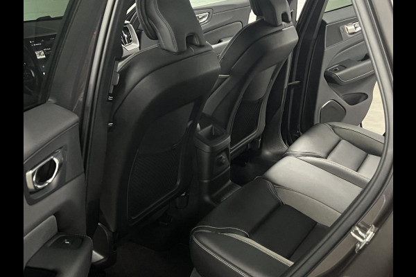 Volvo XC60 2.0 T6 Plug-in hybrid AWD Plus Dark SOH 98% *Long range* Adapt. Cruise | Open dak | Harman/Kardon | Stuur-/Stuurverwarming | Carplay | Achteruitrijcamera
