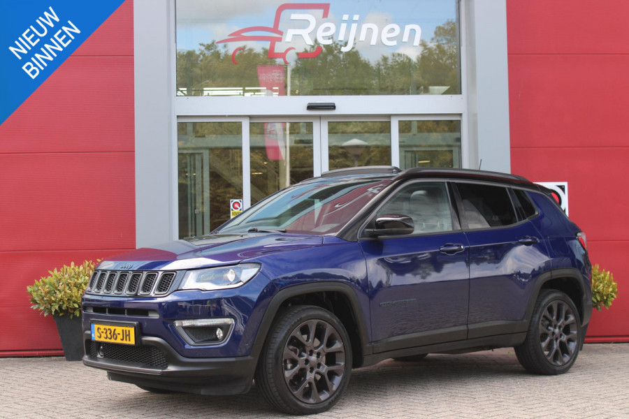 Jeep Compass 4xe 240PK Plug-in Hybrid ELECTRIC S | AFNEEMBARE TREKHAAK | PANORAMA SCHUIF/KANTEL DAK | DAB+ RADIO | NAVIGATIE | ELEKTRISCH BEDIENBARE VOORSTOELEN MET GEHEUGENFUNCTIE OP DE BESTUURDERSSTOEL | STOEL/STUUR VERWARMING | STOEL VENTILATIE | CRUISE CONTROL | DODEHOEK DETECTIE | CLIMATE CONTROL | XENON KOPLAMPEN | LEDEREN BEKLEDING | ELEKTRISCH BEDIENBARE ACHTERKLEP | KEYLESS ENTRY/START | PARKEERSENSOREN VOOR + ACHTER | ACHTERUITRIJ CAMERA | ALPINE AUDIO SYSTEM |