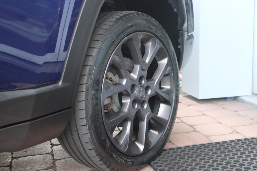Jeep Compass 4xe 240PK Plug-in Hybrid ELECTRIC S | AFNEEMBARE TREKHAAK | PANORAMA SCHUIF/KANTEL DAK | DAB+ RADIO | NAVIGATIE | ELEKTRISCH BEDIENBARE VOORSTOELEN MET GEHEUGENFUNCTIE OP DE BESTUURDERSSTOEL | STOEL/STUUR VERWARMING | STOEL VENTILATIE | CRUISE CONTROL | DODEHOEK DETECTIE | CLIMATE CONTROL | XENON KOPLAMPEN | LEDEREN BEKLEDING | ELEKTRISCH BEDIENBARE ACHTERKLEP | KEYLESS ENTRY/START | PARKEERSENSOREN VOOR + ACHTER | ACHTERUITRIJ CAMERA | ALPINE AUDIO SYSTEM |