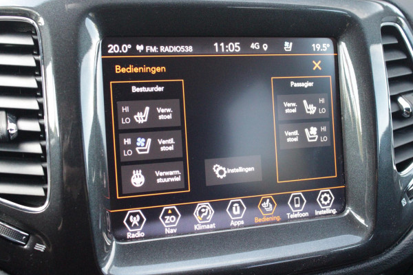 Jeep Compass 4xe 240PK Plug-in Hybrid ELECTRIC S | AFNEEMBARE TREKHAAK | PANORAMA SCHUIF/KANTEL DAK | DAB+ RADIO | NAVIGATIE | ELEKTRISCH BEDIENBARE VOORSTOELEN MET GEHEUGENFUNCTIE OP DE BESTUURDERSSTOEL | STOEL/STUUR VERWARMING | STOEL VENTILATIE | CRUISE CONTROL | DODEHOEK DETECTIE | CLIMATE CONTROL | XENON KOPLAMPEN | LEDEREN BEKLEDING | ELEKTRISCH BEDIENBARE ACHTERKLEP | KEYLESS ENTRY/START | PARKEERSENSOREN VOOR + ACHTER | ACHTERUITRIJ CAMERA | ALPINE AUDIO SYSTEM |
