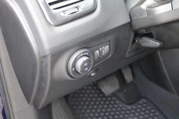 Jeep Compass 4xe 240PK Plug-in Hybrid ELECTRIC S | AFNEEMBARE TREKHAAK | PANORAMA SCHUIF/KANTEL DAK | DAB+ RADIO | NAVIGATIE | ELEKTRISCH BEDIENBARE VOORSTOELEN MET GEHEUGENFUNCTIE OP DE BESTUURDERSSTOEL | STOEL/STUUR VERWARMING | STOEL VENTILATIE | CRUISE CONTROL | DODEHOEK DETECTIE | CLIMATE CONTROL | XENON KOPLAMPEN | LEDEREN BEKLEDING | ELEKTRISCH BEDIENBARE ACHTERKLEP | KEYLESS ENTRY/START | PARKEERSENSOREN VOOR + ACHTER | ACHTERUITRIJ CAMERA | ALPINE AUDIO SYSTEM |