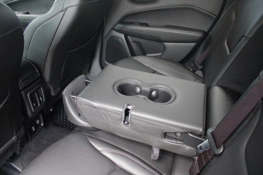 Jeep Compass 4xe 240PK Plug-in Hybrid ELECTRIC S | AFNEEMBARE TREKHAAK | PANORAMA SCHUIF/KANTEL DAK | DAB+ RADIO | NAVIGATIE | ELEKTRISCH BEDIENBARE VOORSTOELEN MET GEHEUGENFUNCTIE OP DE BESTUURDERSSTOEL | STOEL/STUUR VERWARMING | STOEL VENTILATIE | CRUISE CONTROL | DODEHOEK DETECTIE | CLIMATE CONTROL | XENON KOPLAMPEN | LEDEREN BEKLEDING | ELEKTRISCH BEDIENBARE ACHTERKLEP | KEYLESS ENTRY/START | PARKEERSENSOREN VOOR + ACHTER | ACHTERUITRIJ CAMERA | ALPINE AUDIO SYSTEM |
