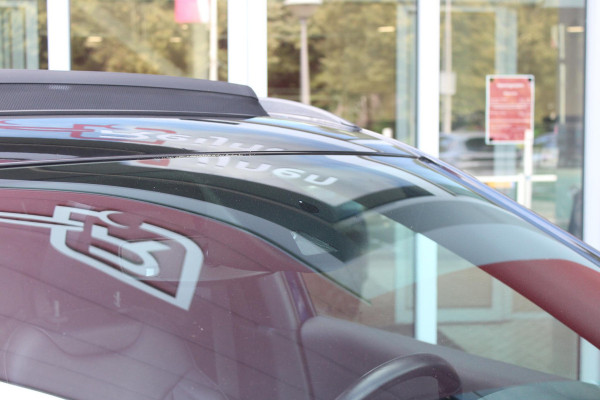 Jeep Compass 4xe 240PK Plug-in Hybrid ELECTRIC S | AFNEEMBARE TREKHAAK | PANORAMA SCHUIF/KANTEL DAK | DAB+ RADIO | NAVIGATIE | ELEKTRISCH BEDIENBARE VOORSTOELEN MET GEHEUGENFUNCTIE OP DE BESTUURDERSSTOEL | STOEL/STUUR VERWARMING | STOEL VENTILATIE | CRUISE CONTROL | DODEHOEK DETECTIE | CLIMATE CONTROL | XENON KOPLAMPEN | LEDEREN BEKLEDING | ELEKTRISCH BEDIENBARE ACHTERKLEP | KEYLESS ENTRY/START | PARKEERSENSOREN VOOR + ACHTER | ACHTERUITRIJ CAMERA | ALPINE AUDIO SYSTEM |