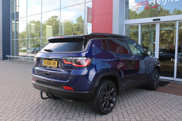 Jeep Compass 4xe 240PK Plug-in Hybrid ELECTRIC S | AFNEEMBARE TREKHAAK | PANORAMA SCHUIF/KANTEL DAK | DAB+ RADIO | NAVIGATIE | ELEKTRISCH BEDIENBARE VOORSTOELEN MET GEHEUGENFUNCTIE OP DE BESTUURDERSSTOEL | STOEL/STUUR VERWARMING | STOEL VENTILATIE | CRUISE CONTROL | DODEHOEK DETECTIE | CLIMATE CONTROL | XENON KOPLAMPEN | LEDEREN BEKLEDING | ELEKTRISCH BEDIENBARE ACHTERKLEP | KEYLESS ENTRY/START | PARKEERSENSOREN VOOR + ACHTER | ACHTERUITRIJ CAMERA | ALPINE AUDIO SYSTEM |