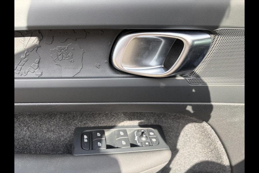Volvo XC40 Core Recharge SOH 97% | STOEL & STUUR VERWARMING | WARMTEPOMP | ACHTERUITRIJCAMERA | ADAPT. CRUISE CONTROL | 12 MND BOVAG GARANTIE
